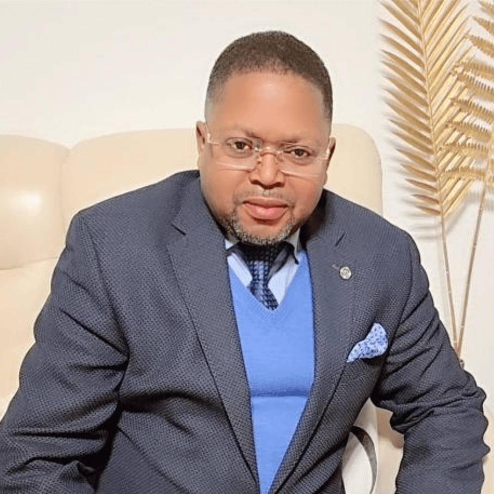 apôtre Nestor apôtre Nestor dg de l'institut